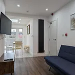 Vakantiehuis 2 Ensuite Bedroom House Near Centre Free Parking