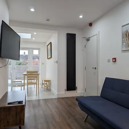 Vakantiehuis 2 Ensuite Bedroom House Near Centre Free Parking