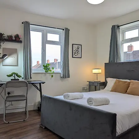 Tatil Evi 2 Ensuite Bedroom House Near Centre Free Parking