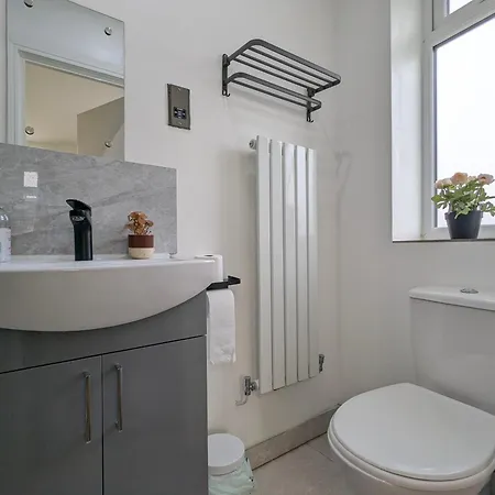 Vakantiehuis 2 Ensuite Bedroom House Near Centre Free Parking York