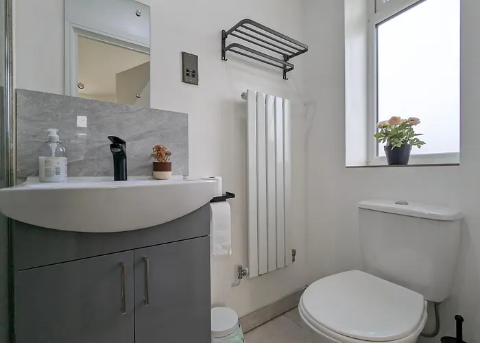 Сasa de vacaciones 2 Ensuite Bedroom House Near Centre Free Parking York